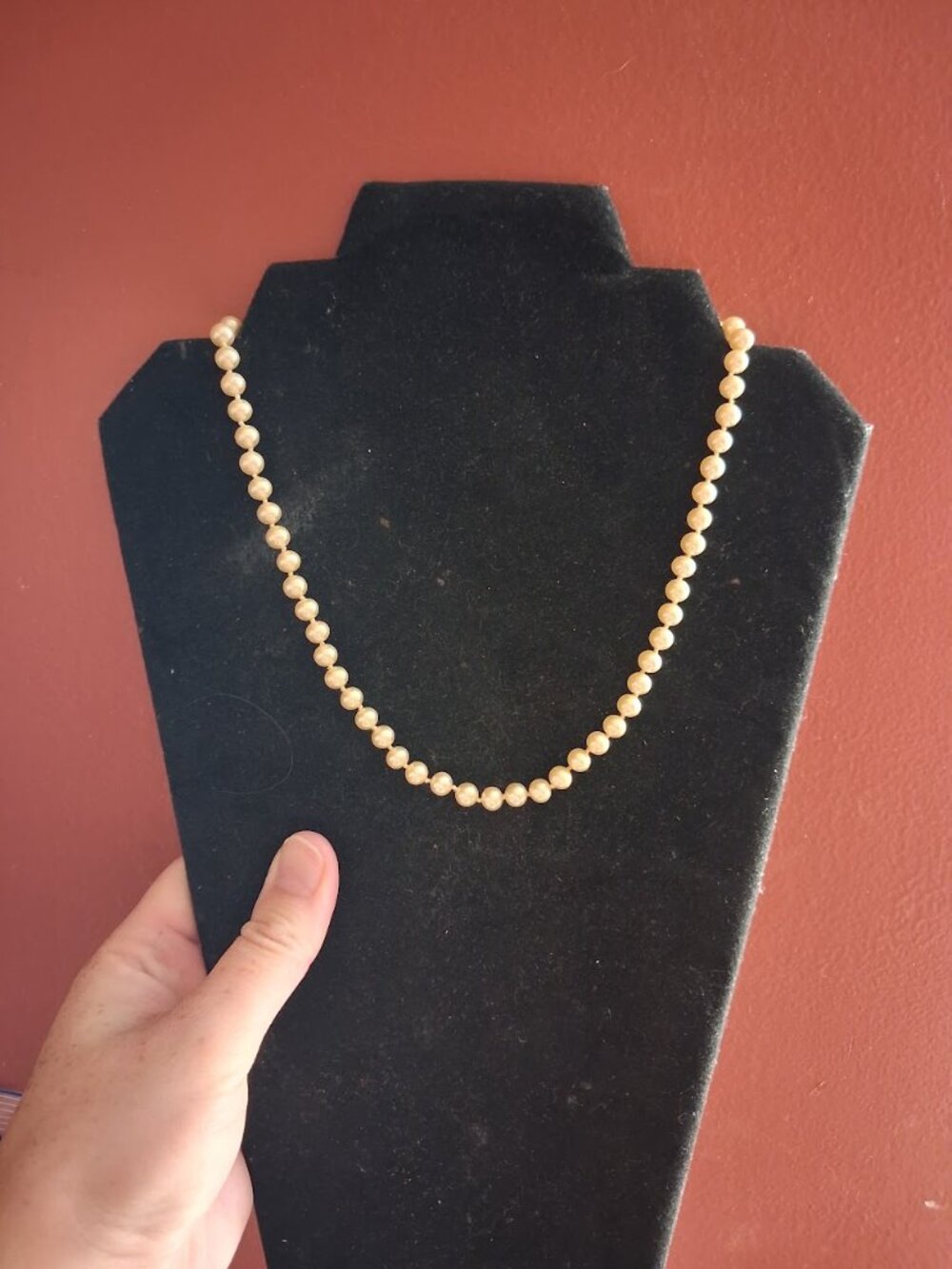 17 inch faux pearl necklace
